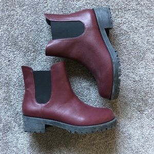Maroon booties